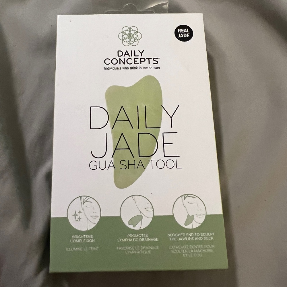 Daily Concept Daily Jade Gua Sha Tool
